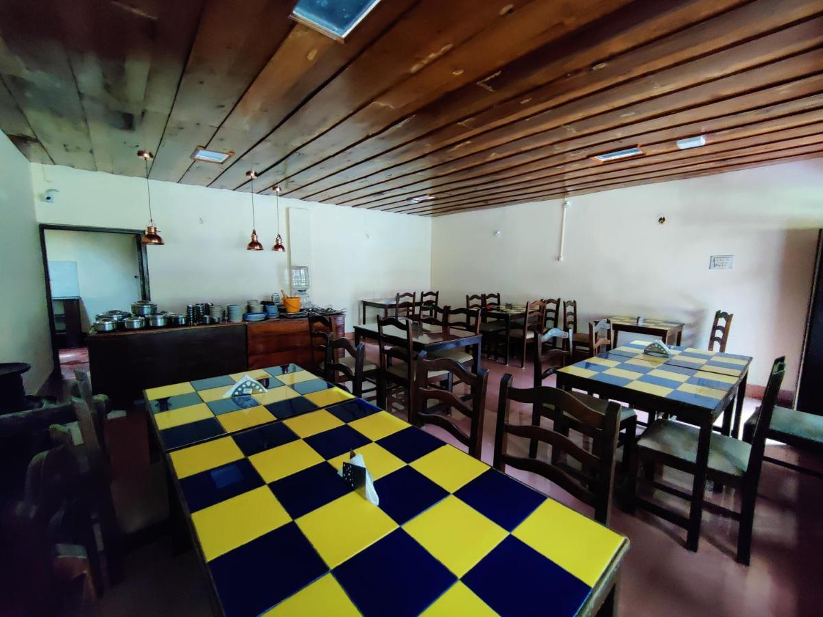 Hotel Samrat Jabalpur Exterior foto